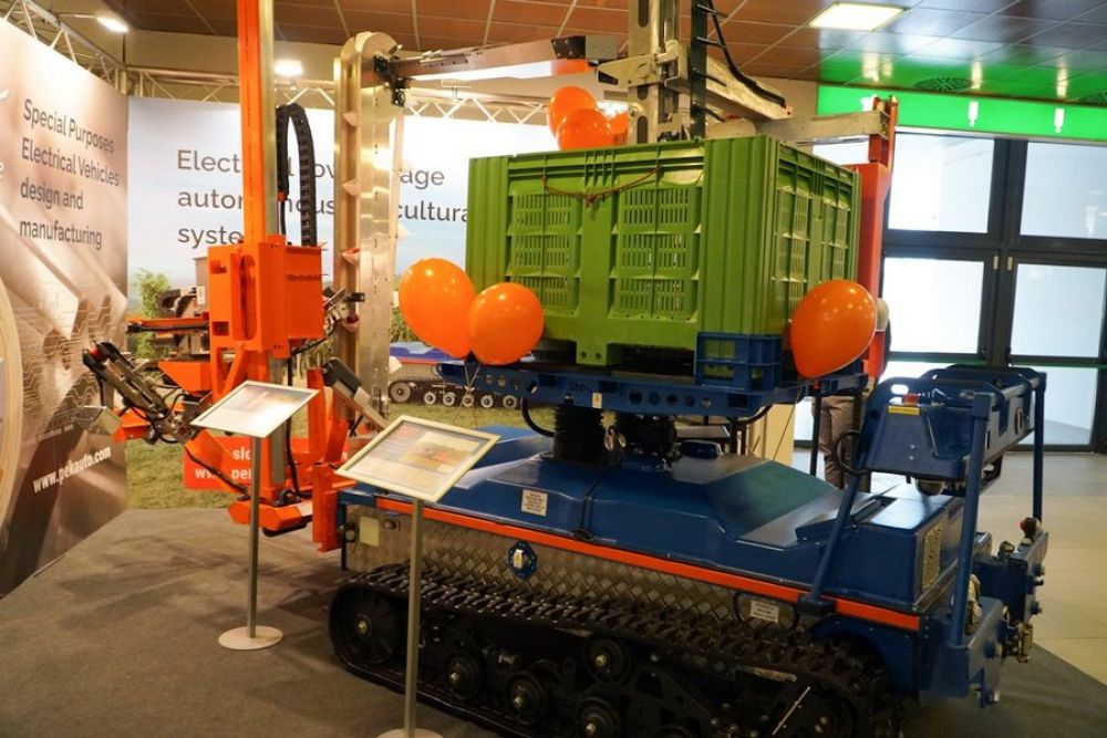 Slowenischer Apfelernteroboter