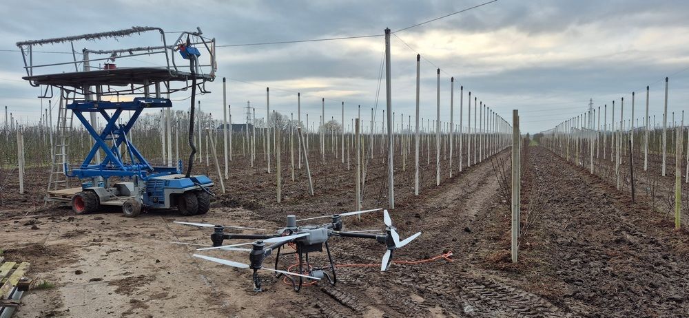 FruitSecurity Holland introduceert kabels trekken met drone (video)